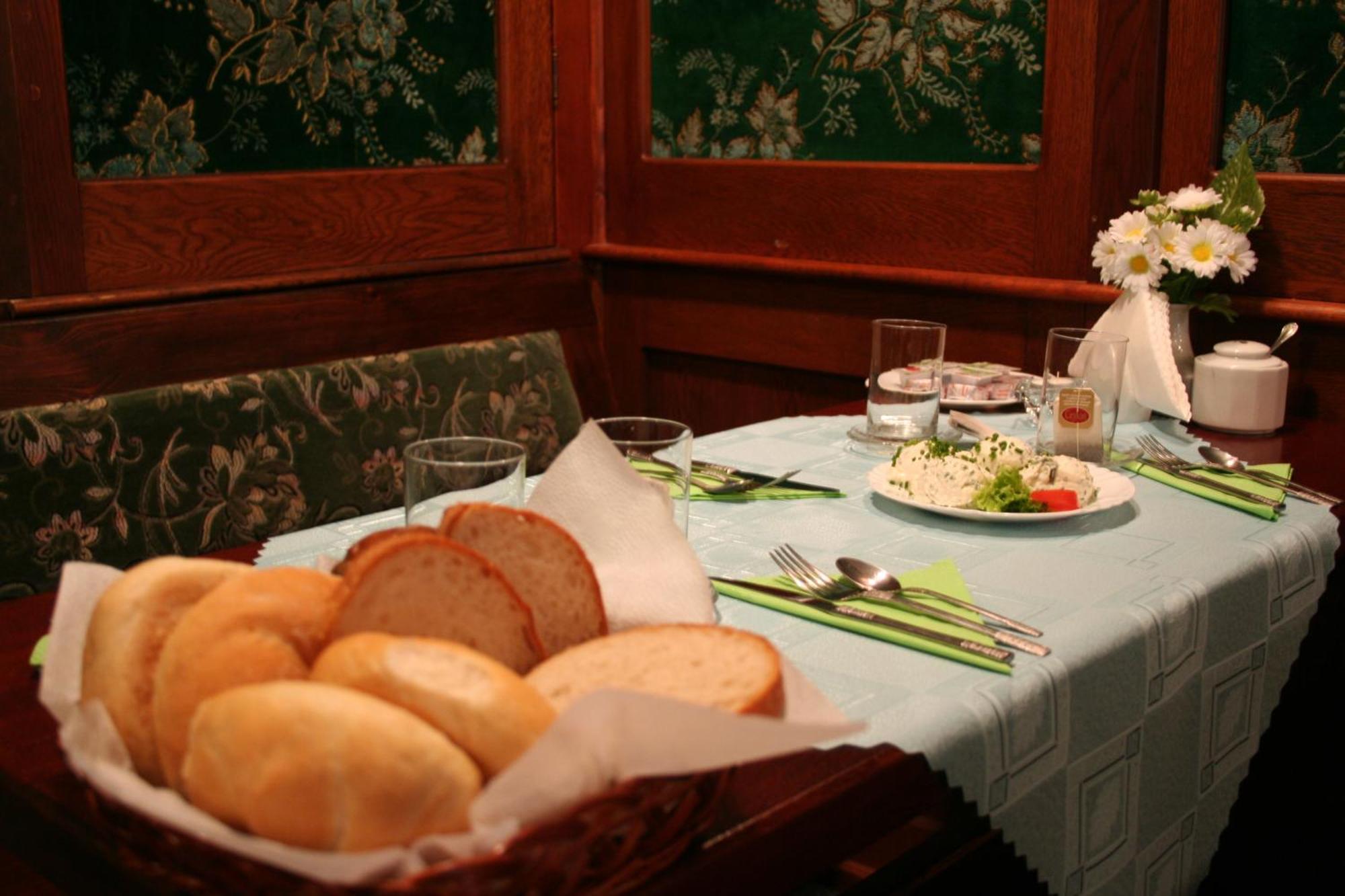 Obiekt Hotelarski Patron 바르샤바 외부 사진